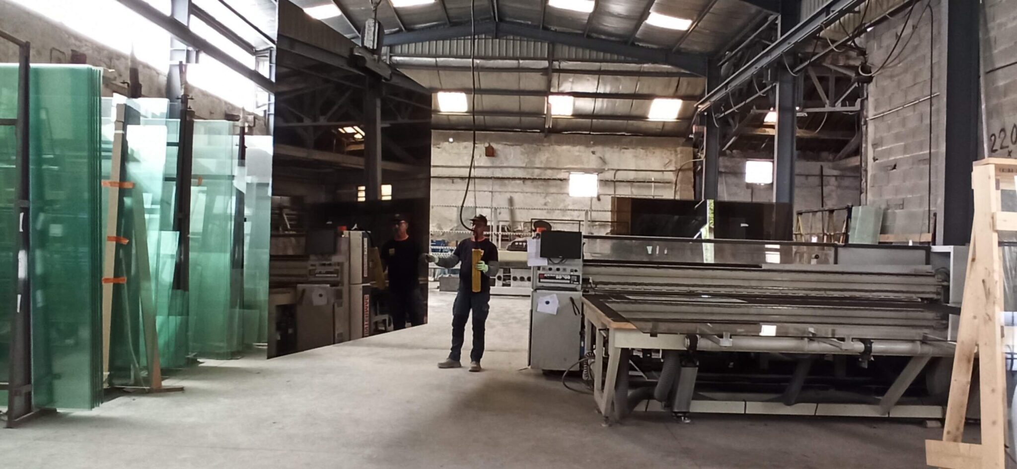 Atelier miroiterie Nîmes - Miroiterie Gardoise